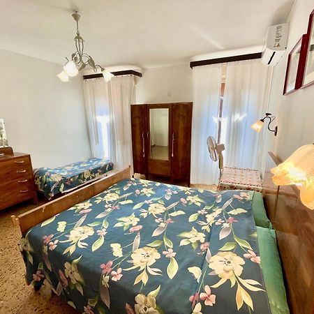 L'Encanto De Luna -Una Casa Autentica Comacchiese Comacchio Luaran gambar